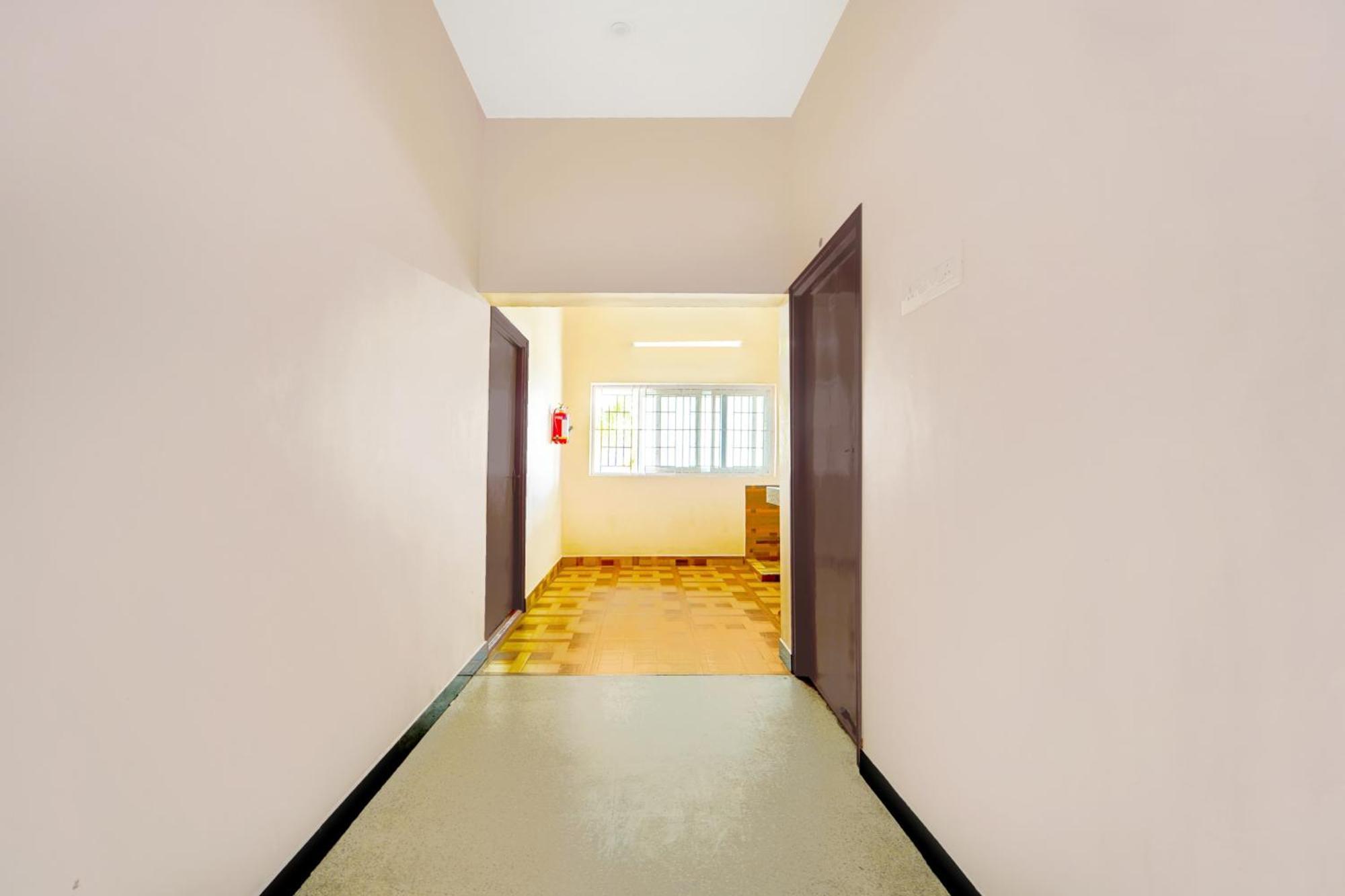 Super Hotel O Ganapathy Athipalayam Pirivu Road โคอิมบาทอร์ ภายนอก รูปภาพ